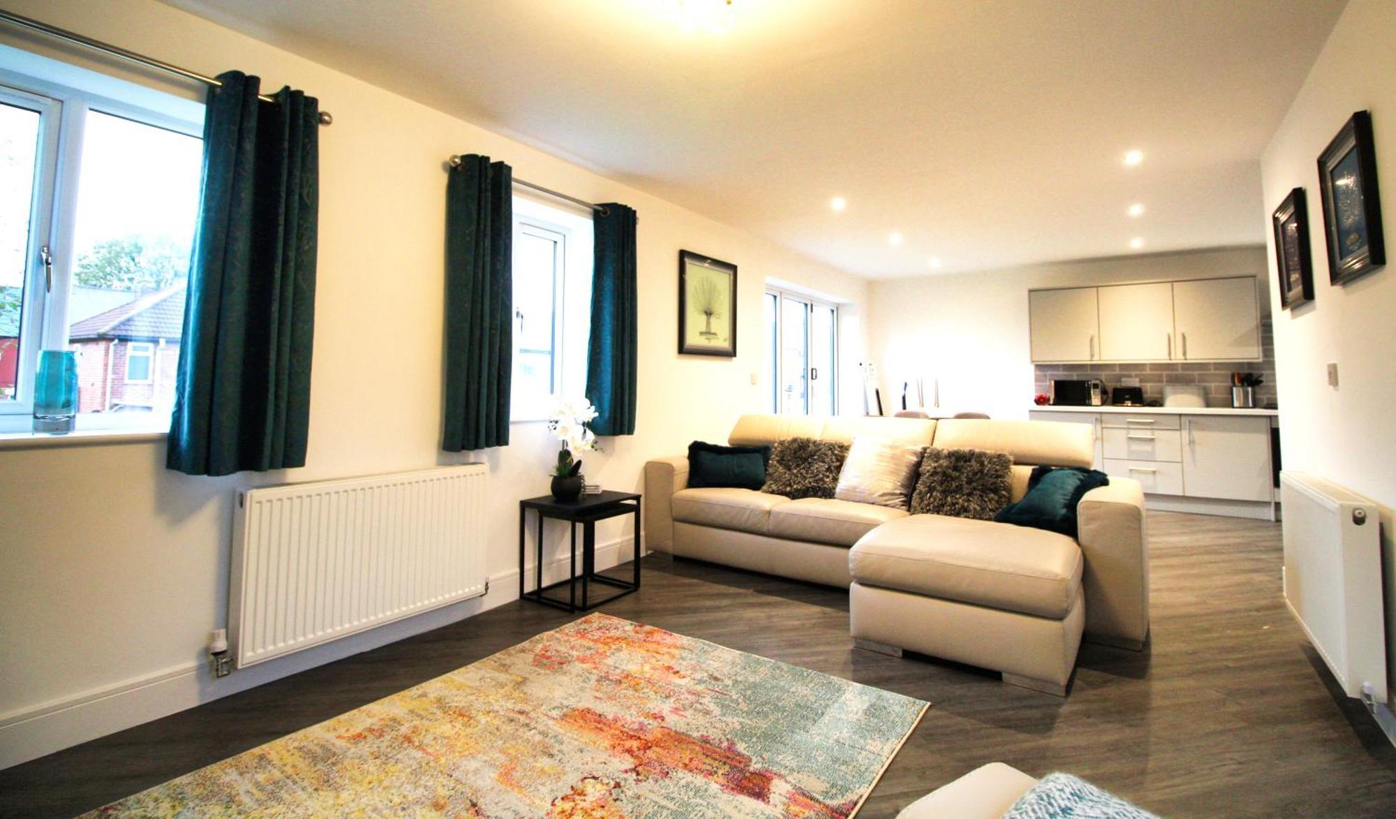 Rotherham - Rawmarsh - Great Customer Feedback - 2 Bed Bungalow - New Build - High End Furnishings - Wheel Chair Accessible - Large Enclosed Garden - Dog Friendly Buitenkant foto